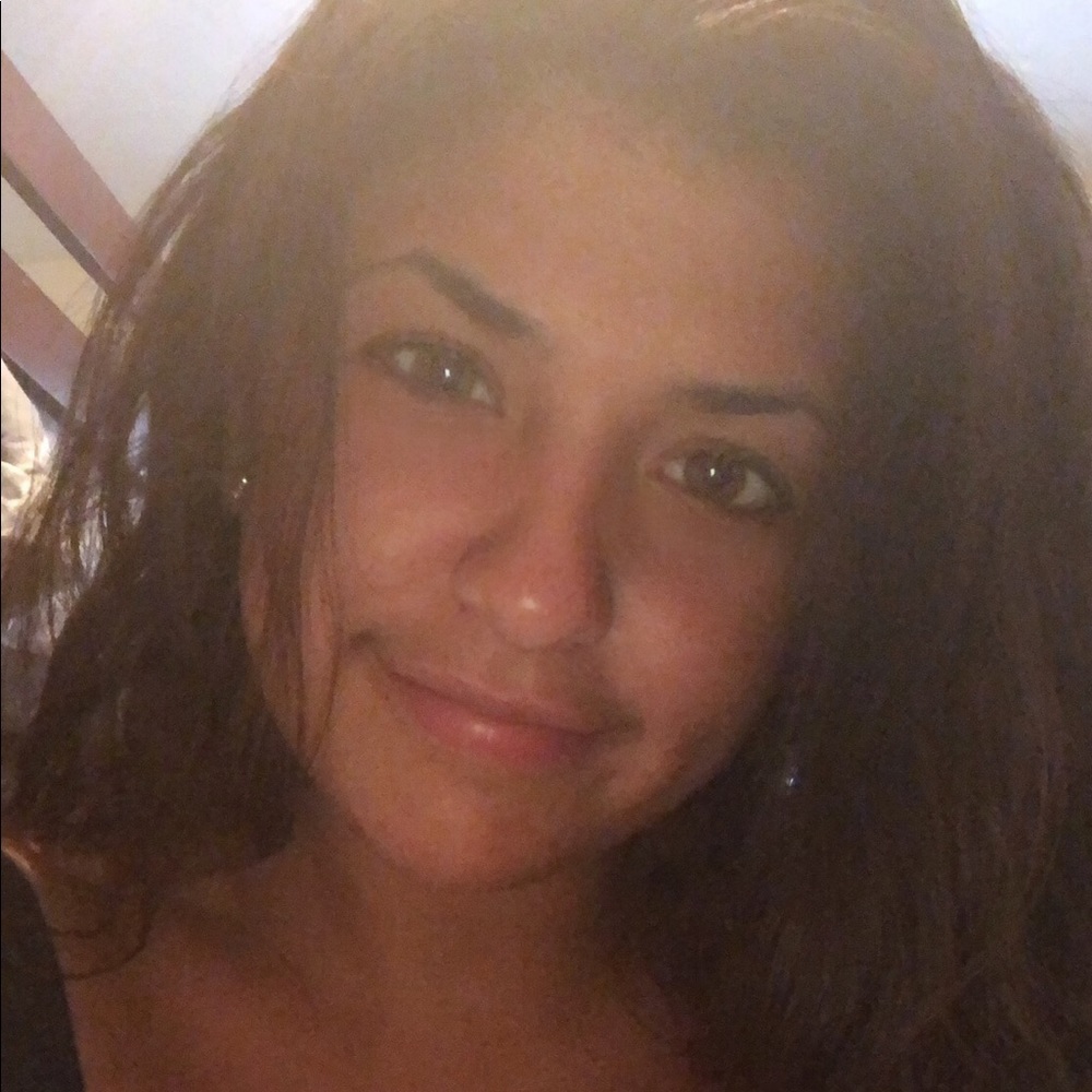 Meet your Posher, Sophia